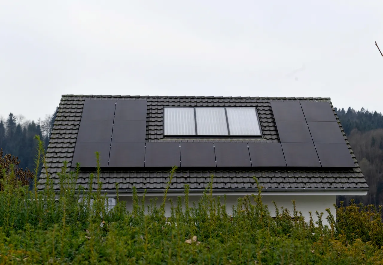 Solardach Ostseite Solardach Ostseite