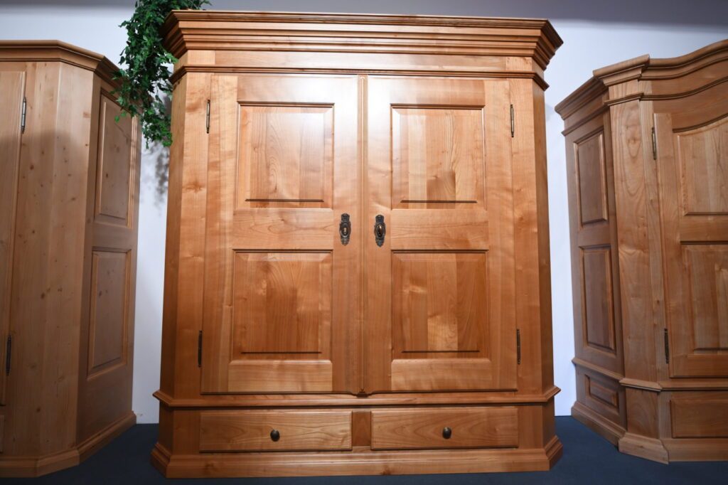 Moebel Tschannen Holz